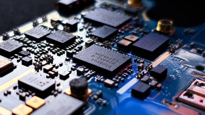 Elektronik Endüstrisinde Altının Tercih Edilme Sebepleri ve Avantajları