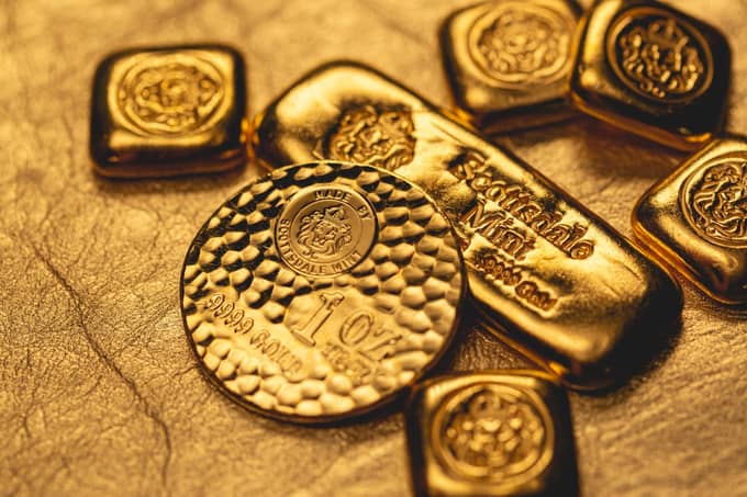 Altın yatırımı mı, borsa hisseleri mi? Hangisi daha fazla getiri sağlar?